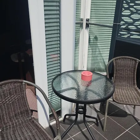 Pensjonat Boss z Restauracją 50 metrów od Morza!-2